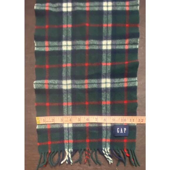 GAP Tartan Plaid Fringe Scarf Wrap Green Navy Red White Winter Cozy Classic Prep - Picture 3 of 3
